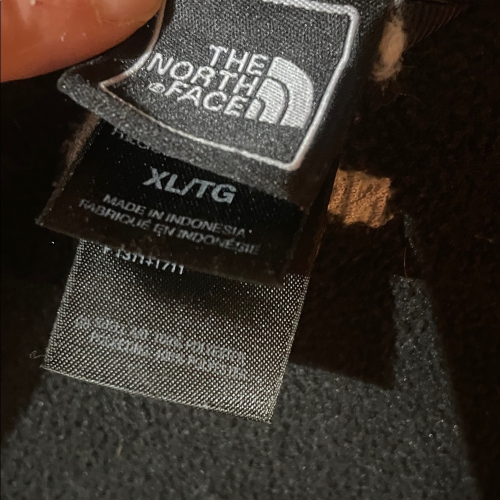 The North Face Black Full-Zip Jacket - Picture 4 of 4